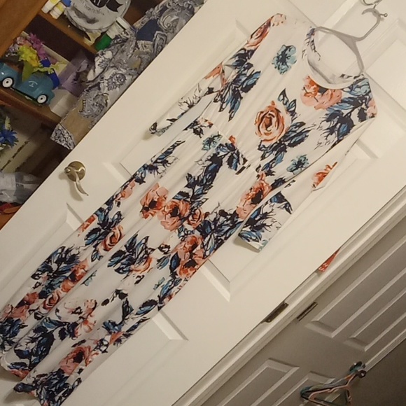 Large long maxi dress - Picture 1 of 6